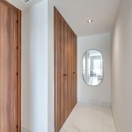 Newly Built 3 Bdrm Luxury Close To The Apartament *