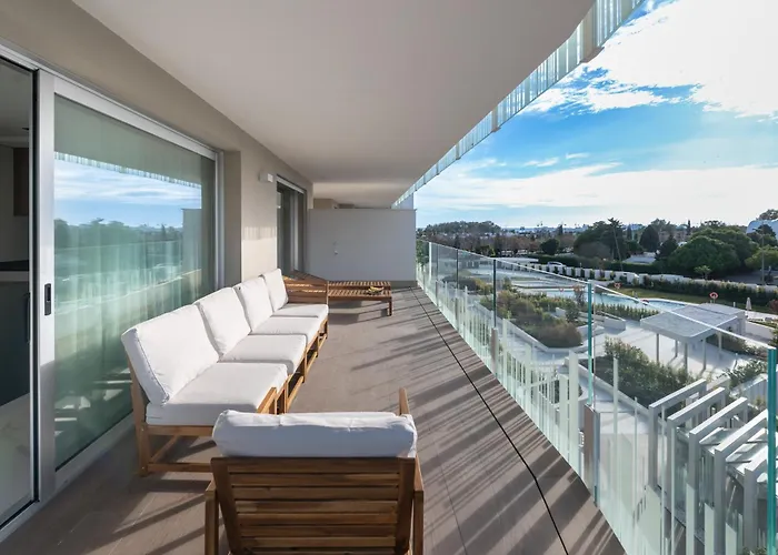 Newly Built 3 Bdrm Luxury Close To The *