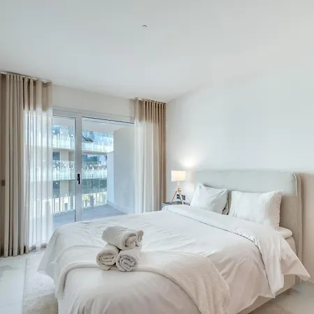 Newly Built 3 Bdrm Luxury Close To The 아파트 마르베야