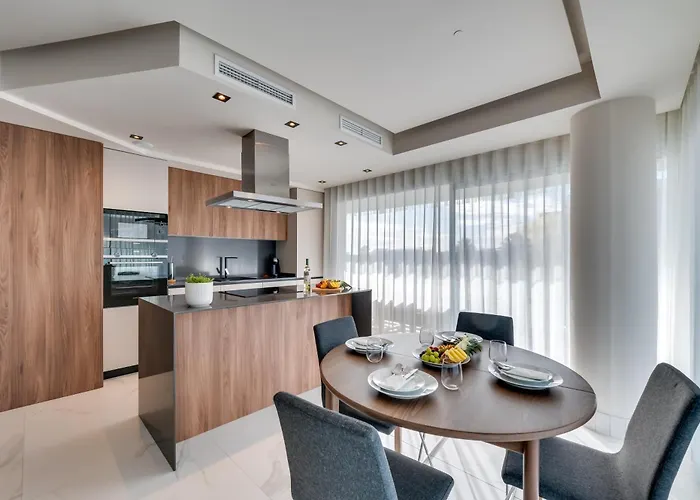 Apartment Newly Built 3 Bdrm Luxury Close To The *