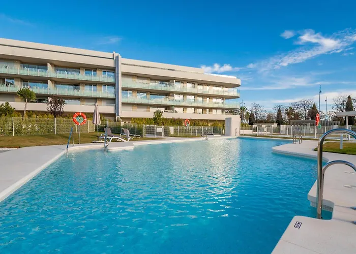 Newly Built 3 Bdrm Luxury Close To The Apartment