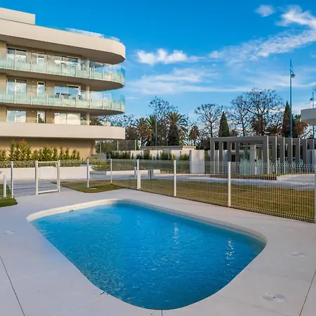 Newly Built 3 Bdrm Luxury Close To The Apartmán *