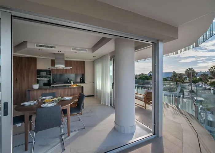 Newly Built 3 Bdrm Luxury Close To The Appartamento Marbella
