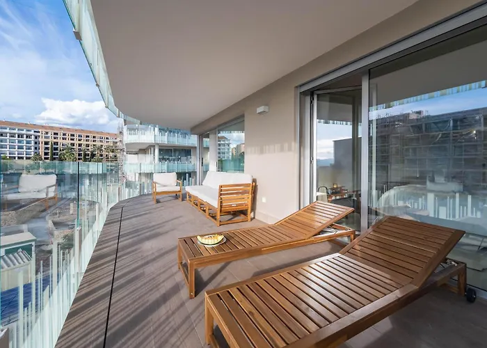 Newly Built 3 Bdrm Luxury Close To The Appartamento