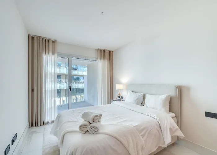 Newly Built 3 Bdrm Luxury Close To The Appartamento Marbella