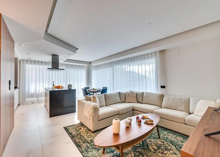 Newly Built 3 Bdrm Luxury Close To The Appartamento Marbella